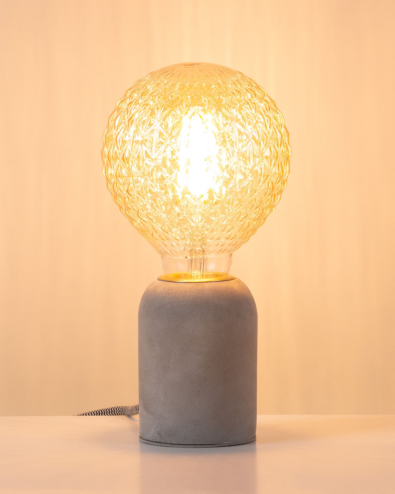 Oliver bonas 2024 light bulb