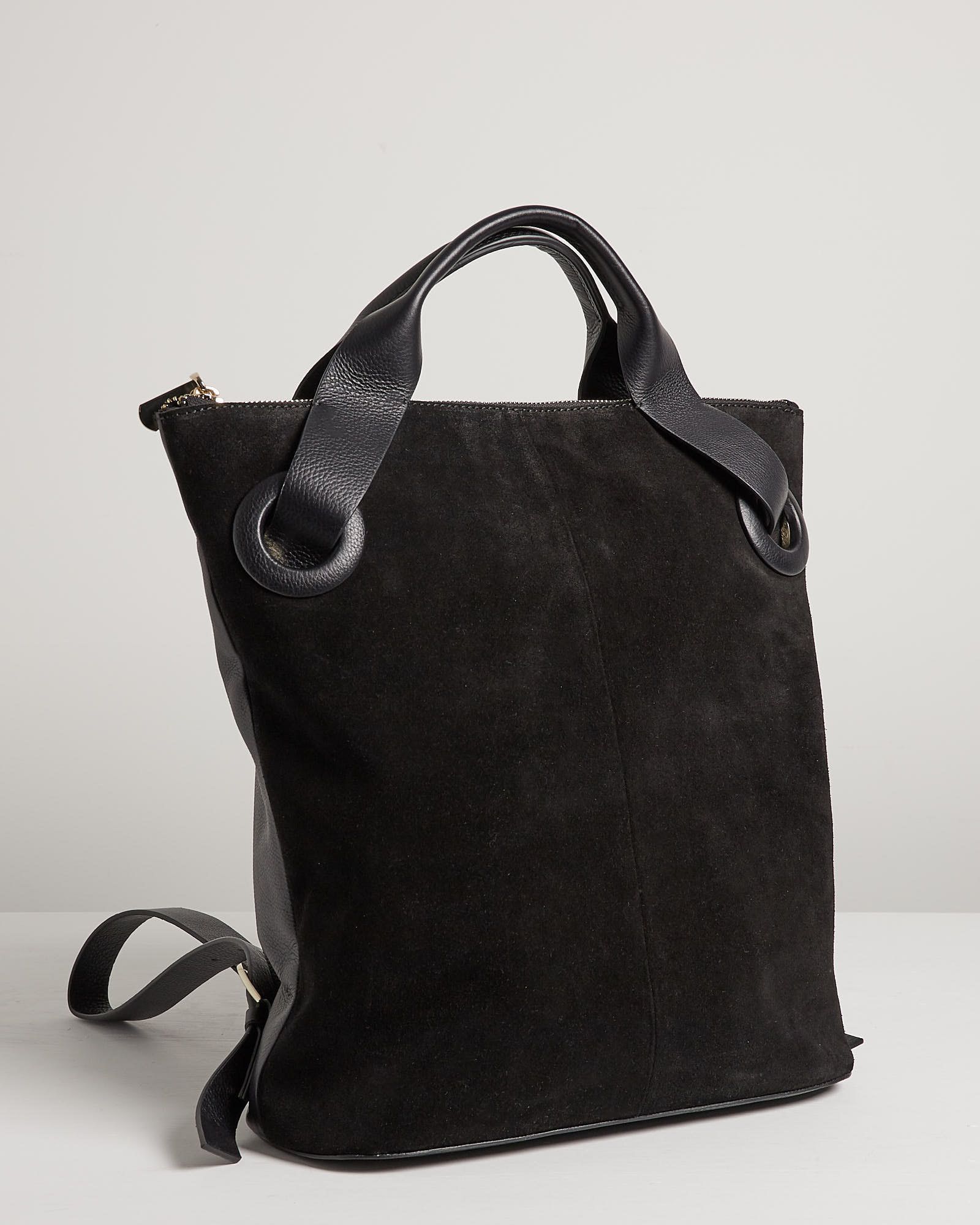 Immie Eyelet Black Leather Backpack | Oliver Bonas