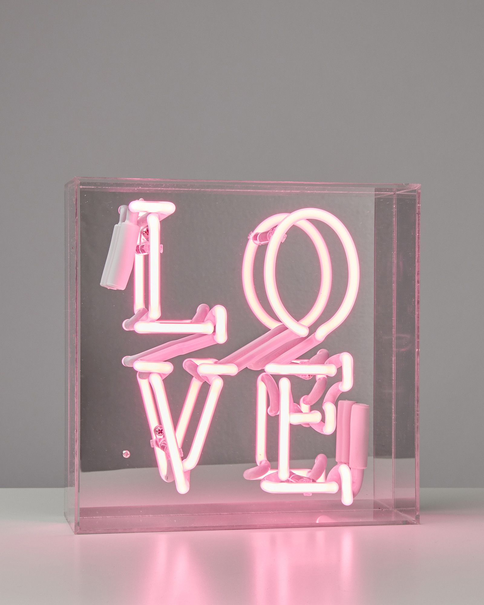 oliver bonas neon sign