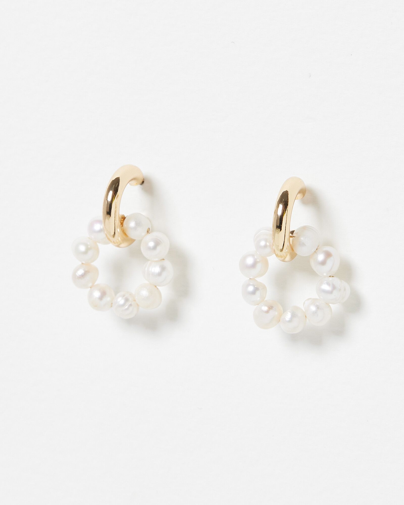 Gloria Interlinked Gold & Pearl Drop Earrings | Oliver Bonas