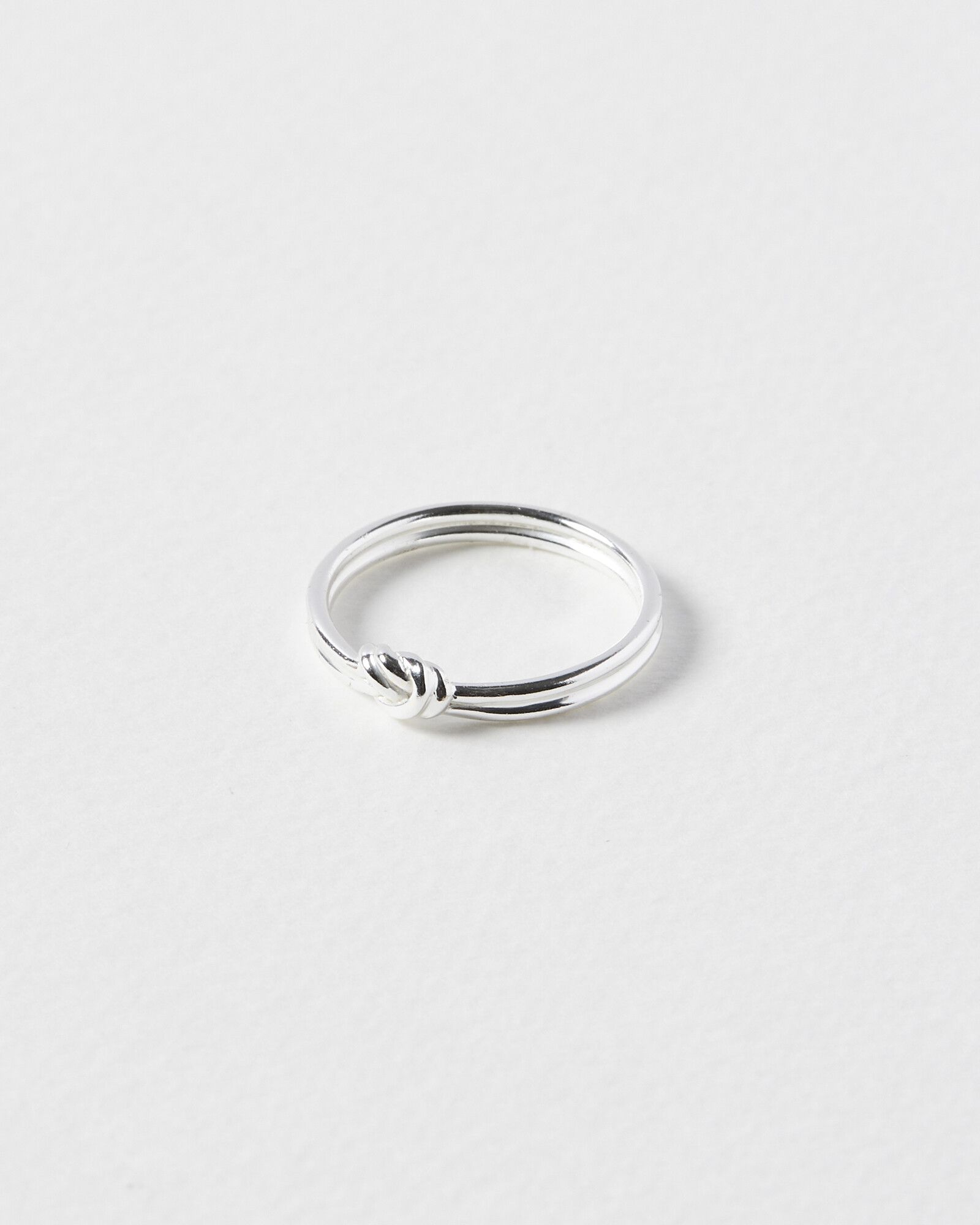 Shimmering knot online ring