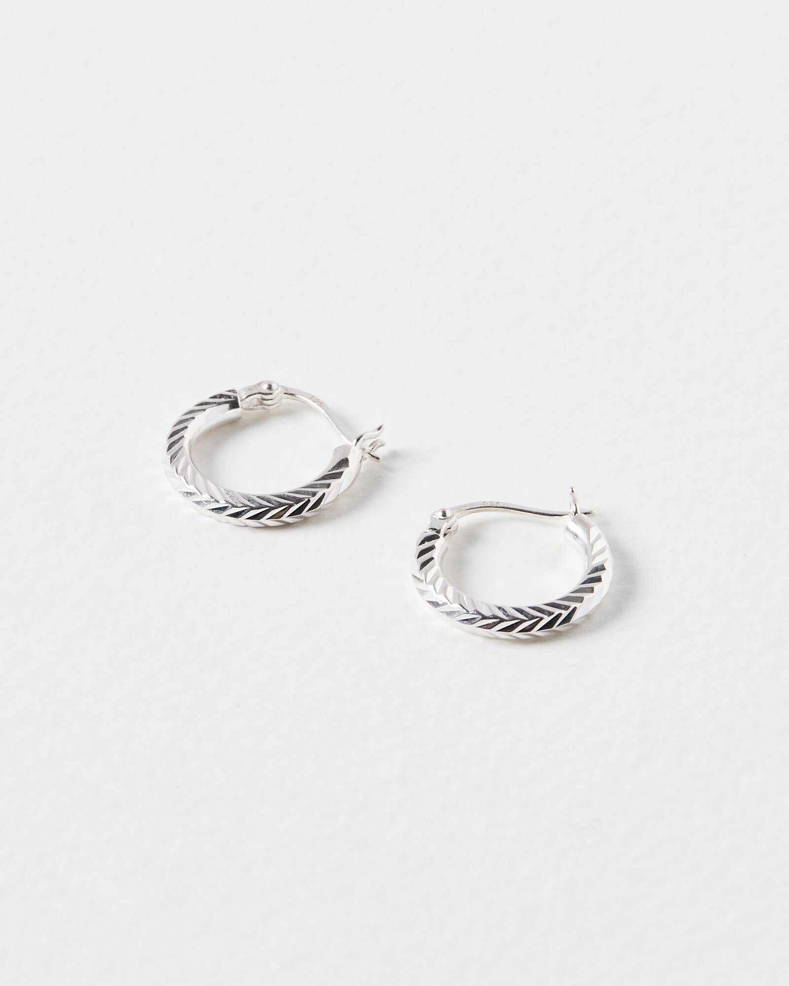Oliver bonas silver hoop earrings sales