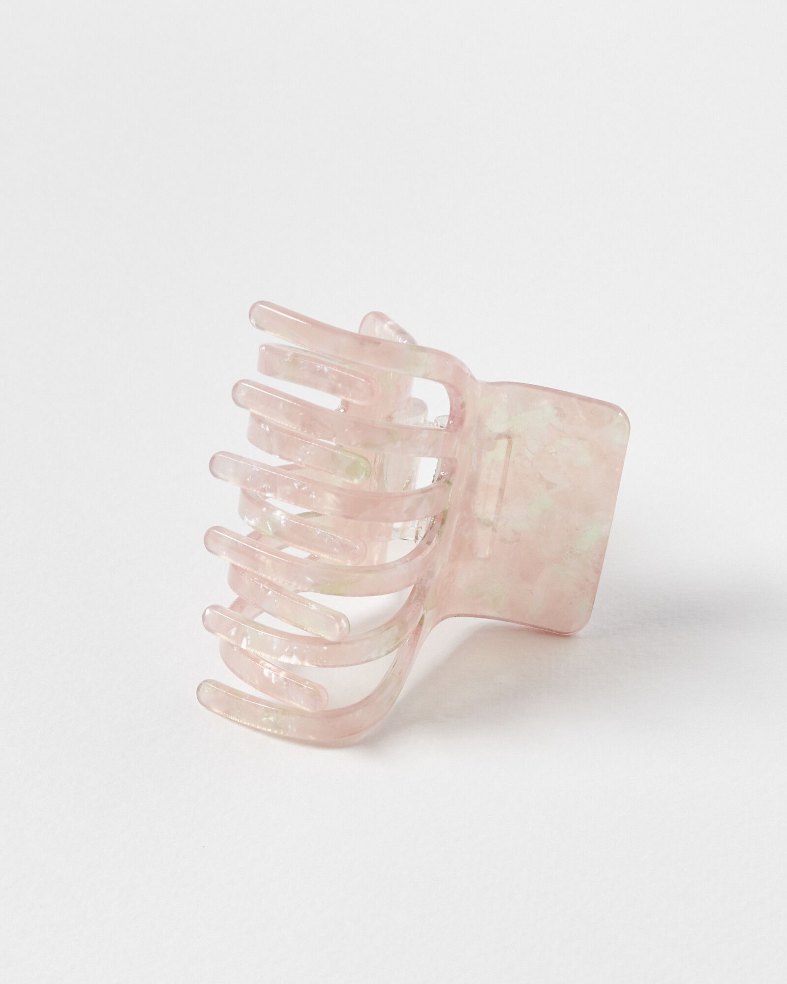 Leilani Shimmer Pink Claw Hair Clip | Oliver Bonas