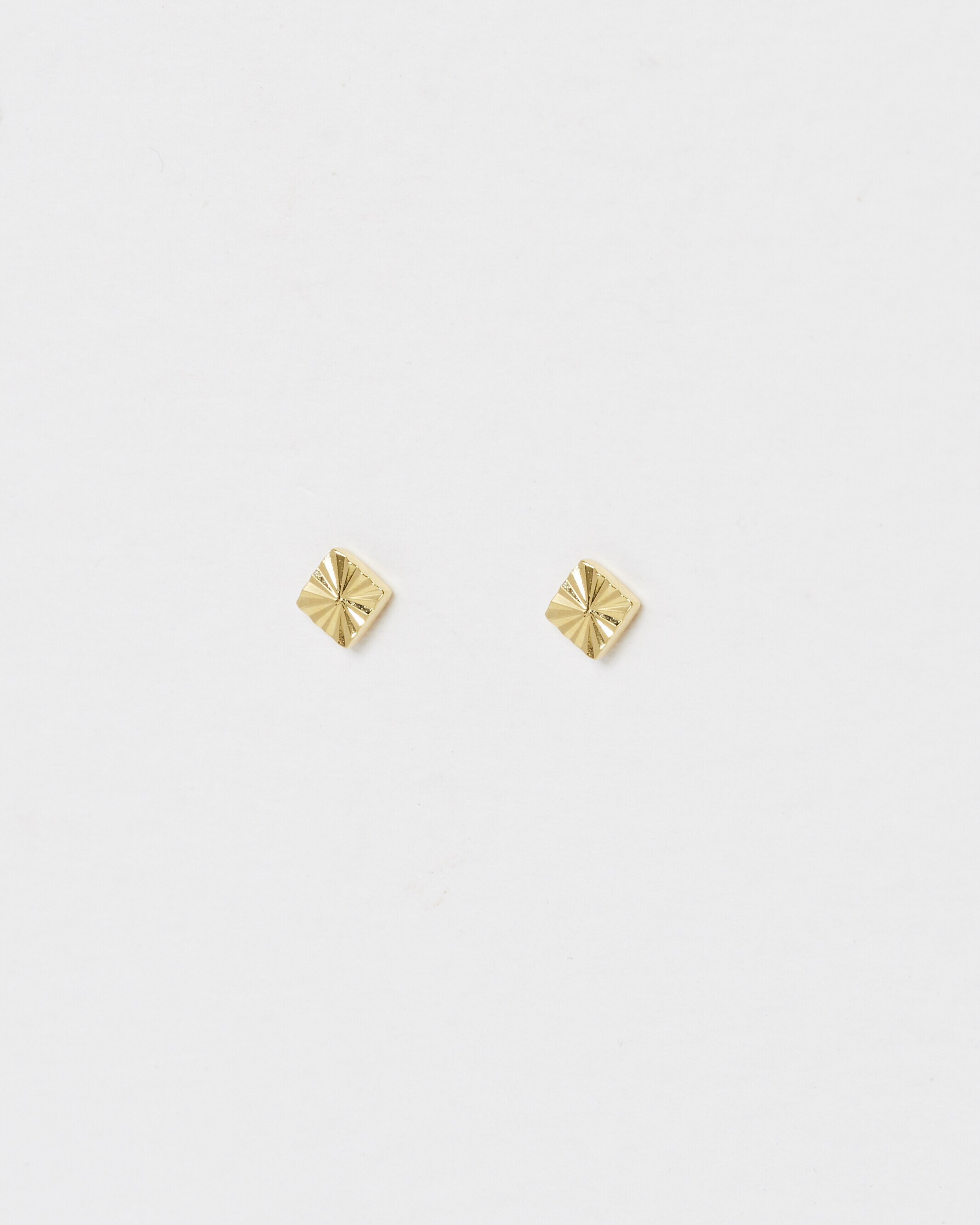 Oliver bonas stud earrings deals