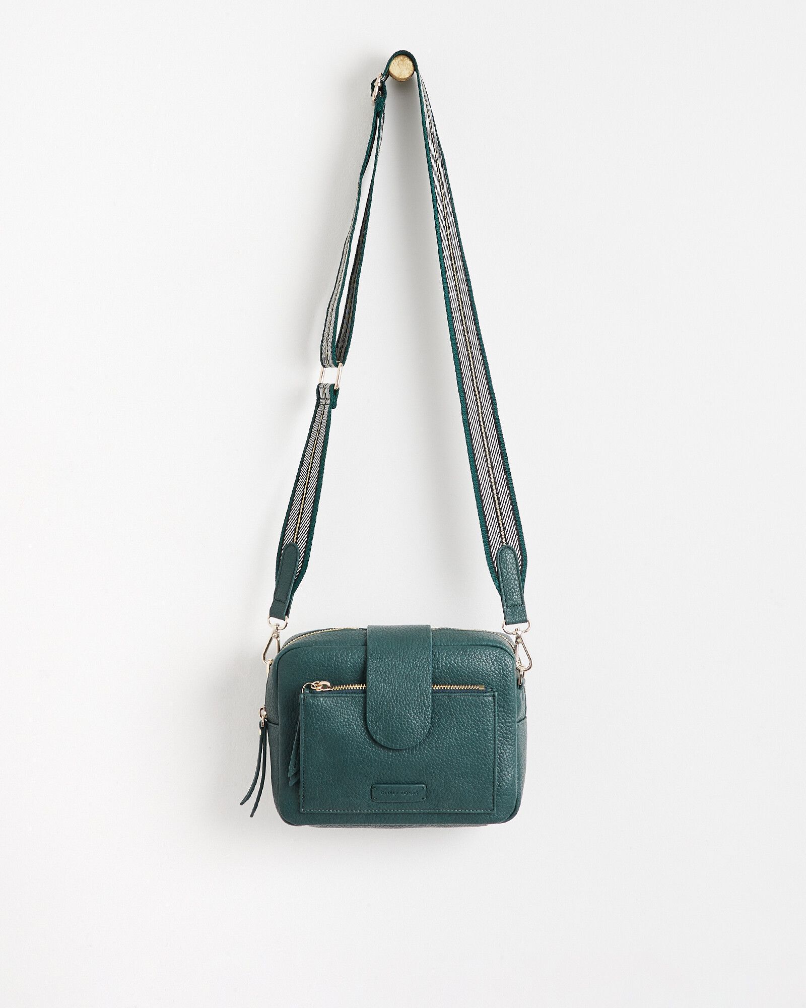 Korbel Plain Duffle Bag - Simple Design Travel Bag in Hubli at best price  by Charlie Bags - Justdial
