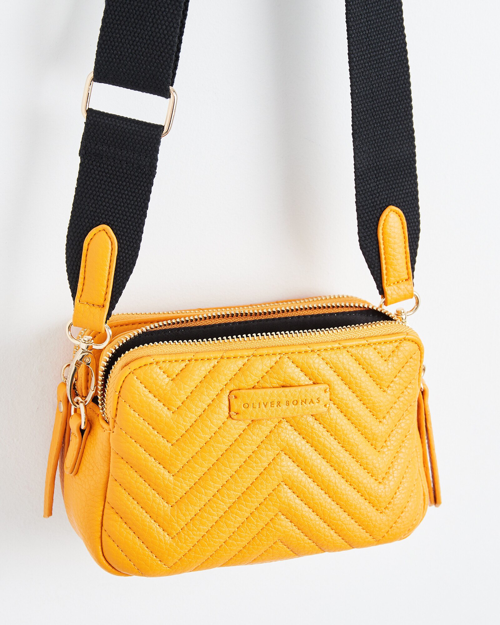 Isla Chevron Yellow Crossbody Bag Oliver Bonas