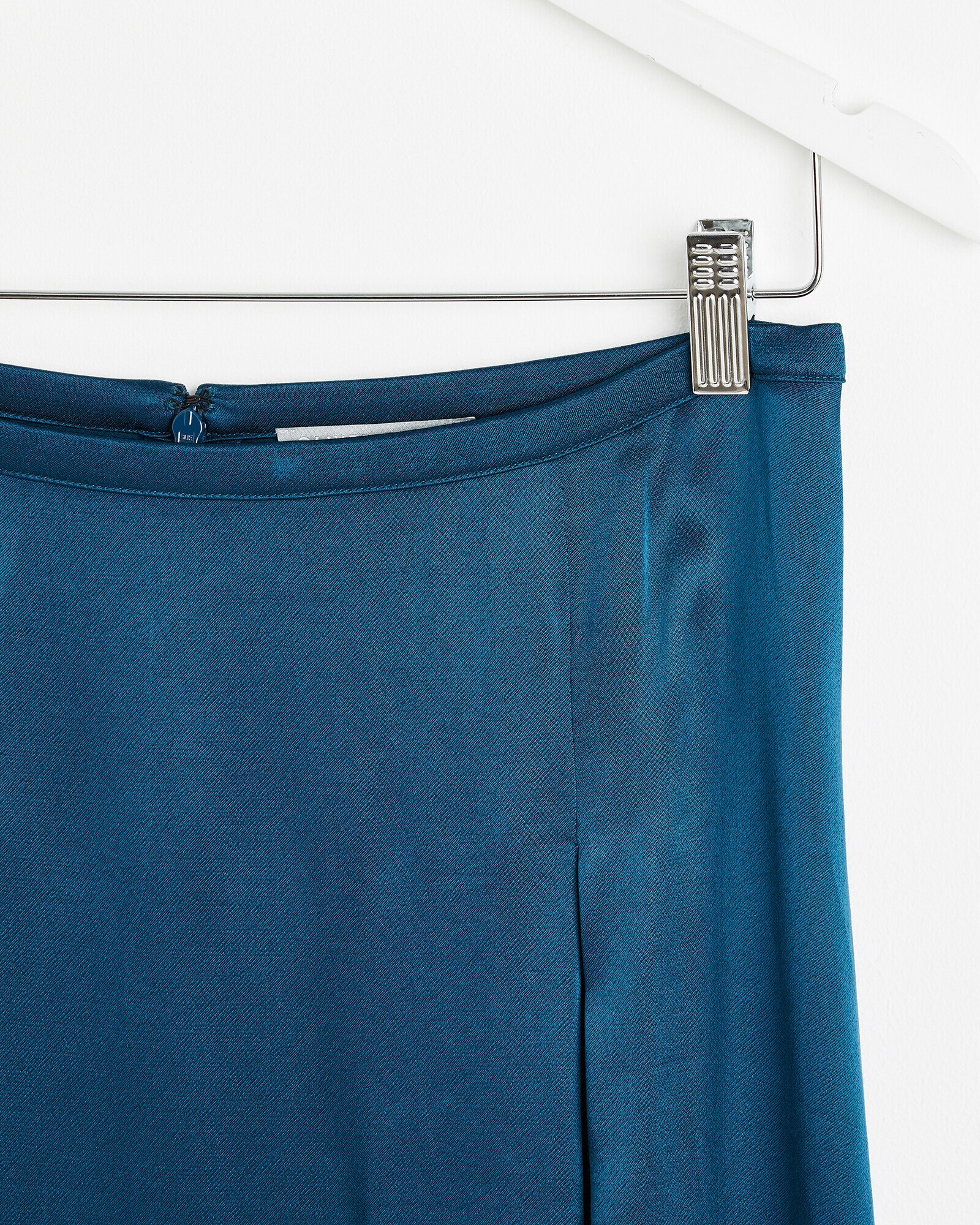 Oliver bonas blue pleated skirt best sale