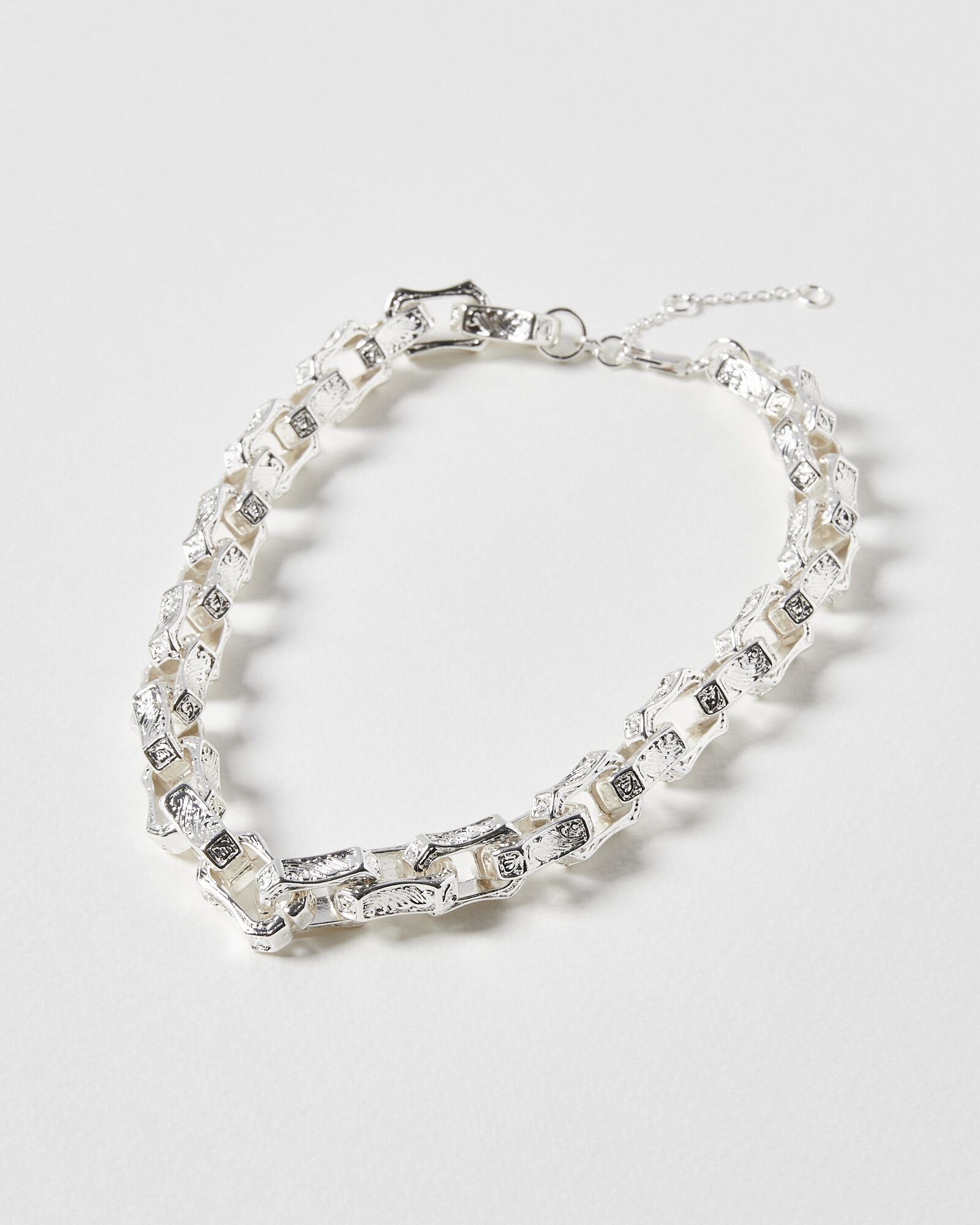 Laila Chunky Rectangular Links Silver Collar Necklace | Oliver Bonas