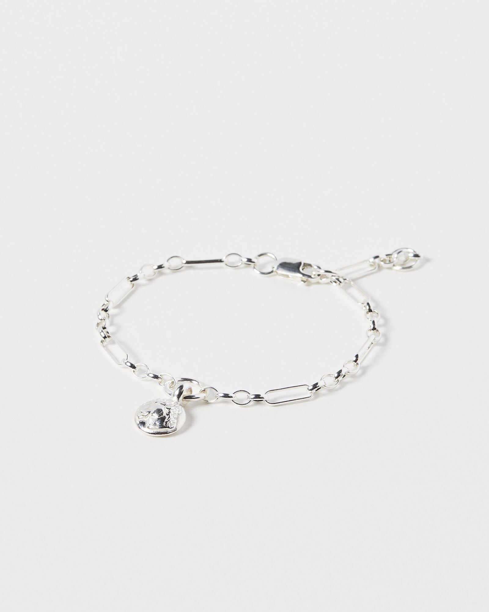 Mikaela Lyons x OB Lioness Chain Bracelet | Oliver Bonas