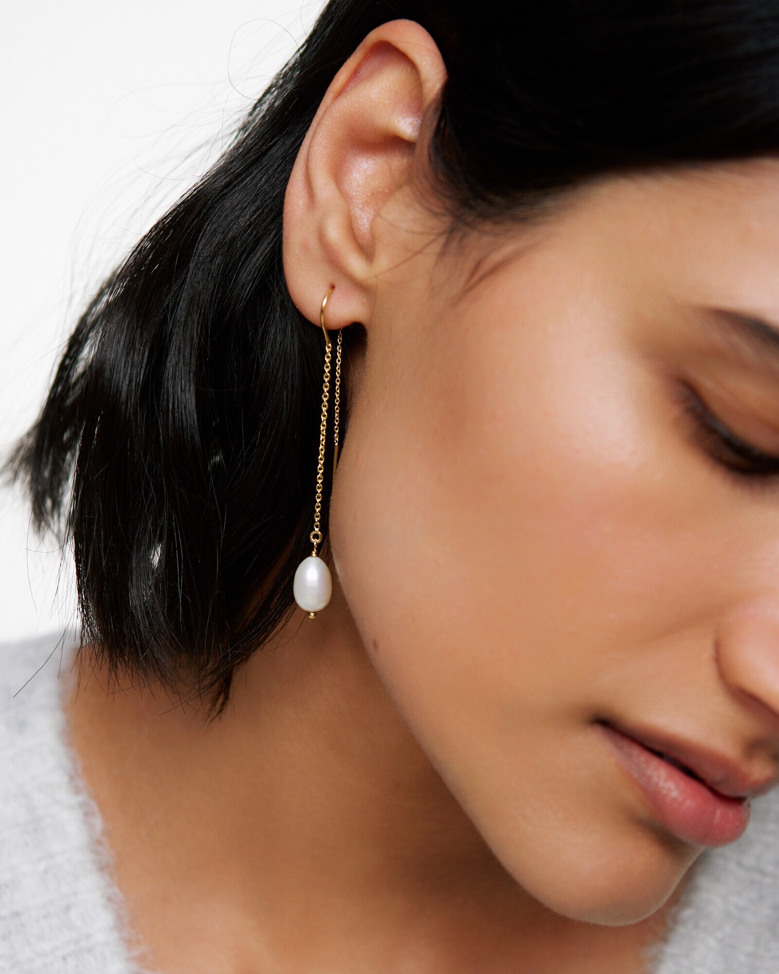 Thread through earrings gold hotsell