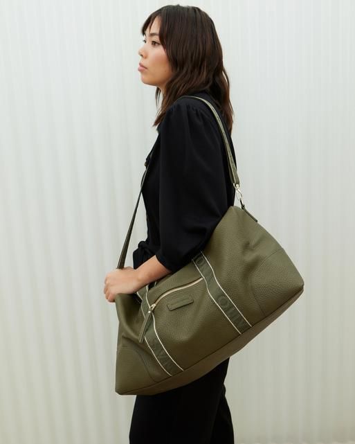 oliver bonas weekend bag